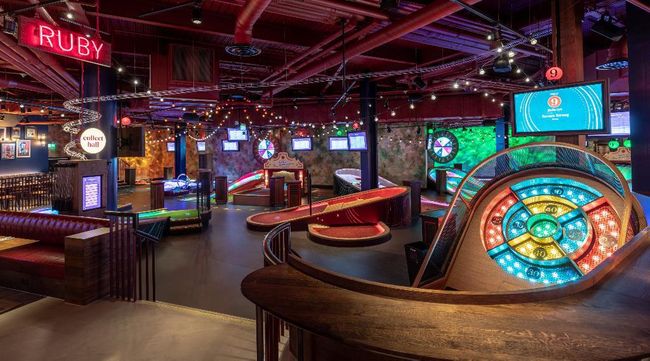 The Meetings Show’s Hosted Buyer Welcome Reception swings into Puttshack
